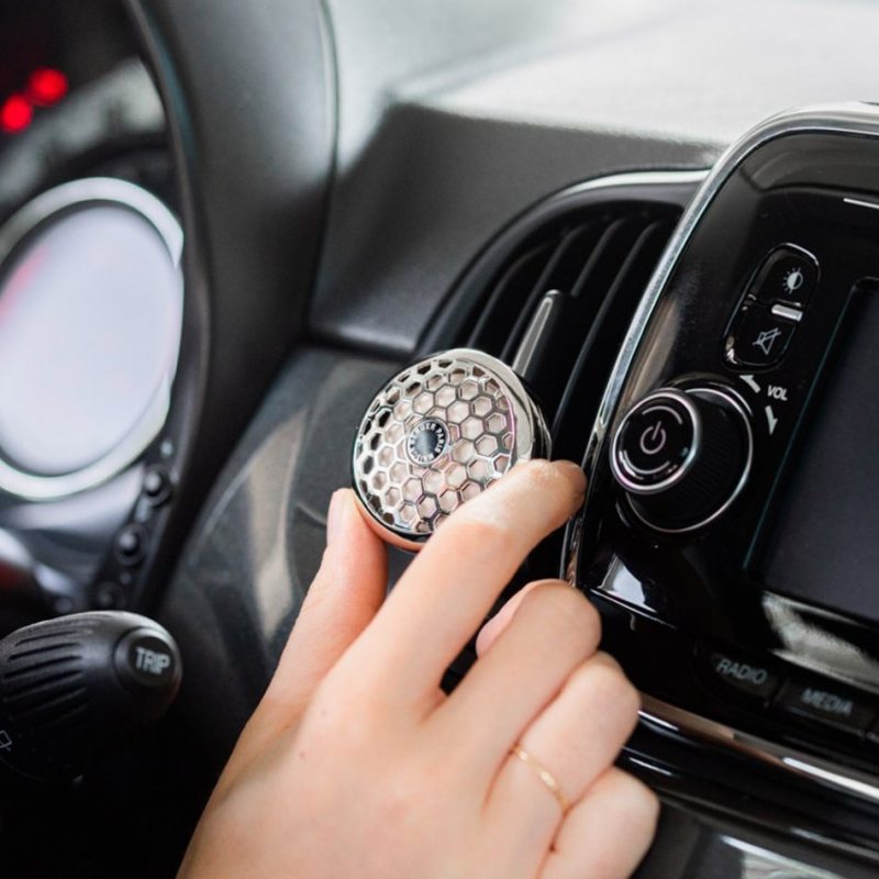 Аромат в дороге: как выбрать идеальный автодиффузор для вашего авто Аромат в дороге: как выбрать идеальный автодиффузор для вашего авто