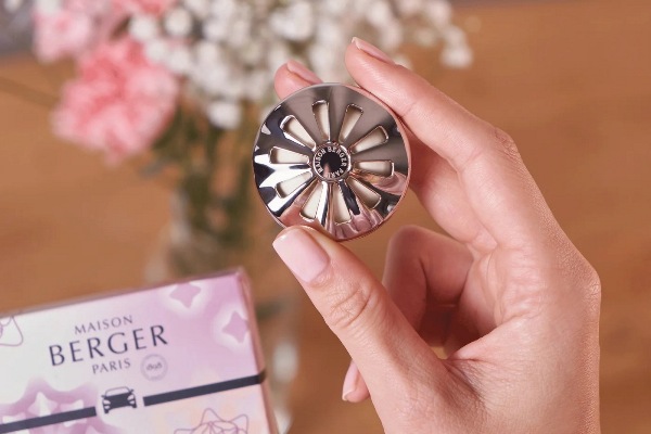 Аромат в дороге: как выбрать идеальный автодиффузор для вашего авто