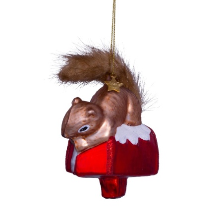 Новогоднее украшение из стекла Vondels "Белка на почтовом ящике" 12см детальная картинка 