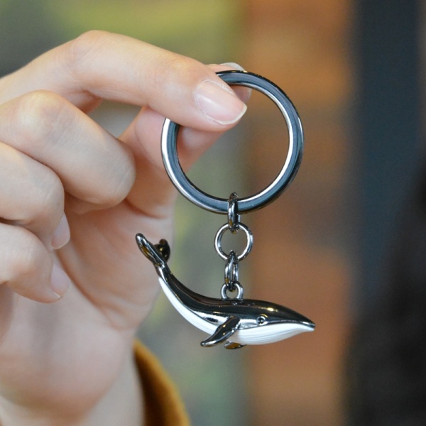 Фото Брелок для ключей "Кит"