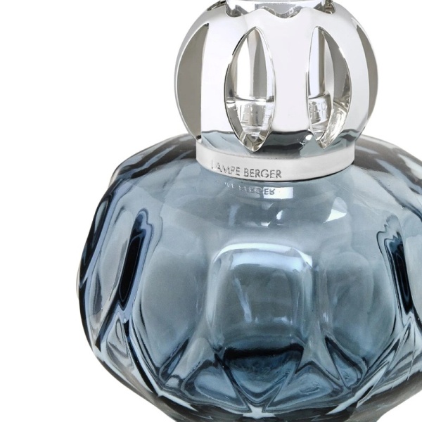 Фото Подарочный набор «Розали» синяя лампа Берже и аромат «Брызги шампанского» (Exquisite Sparkle) 250мл