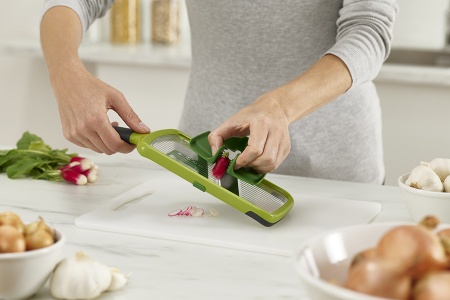 Терка с держателем для продуктов Mandoline зеленая - 20141 Joseph Joseph детальная картинка 