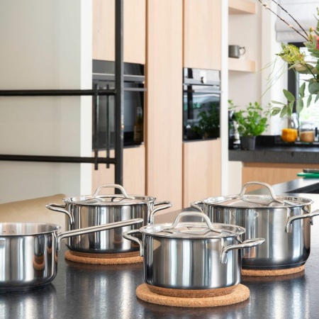 Набор посуды Mirage – 4 предмета – 3 кастрюли и сотейник детальная картинка 