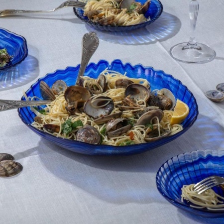 Салатник стеклянный 26x25.5x(h)6см Testa синий детальная картинка 