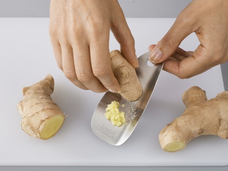 Терка для чеснока и имбиря Shred-line нерж.сталь - 20039 Joseph Joseph детальная картинка 