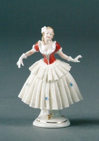 Статуэтка "Танец в красном" детальная картинка 