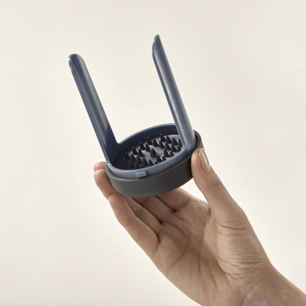 Фото Терка спиралайзер с тремя лезвиями и контейнером для хранения Spiro серая - 20158 Joseph Joseph