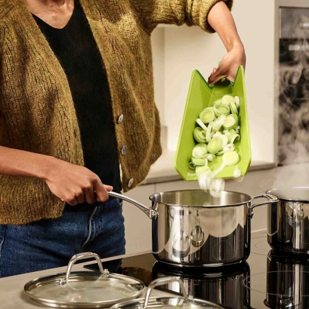 Разделочная доска-трансформер 34x26см Chop2Pot Plus Large зеленая - 60204 Joseph Joseph детальная картинка 