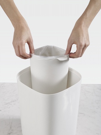 Контейнер для мусора Split для ванной комнаты бело-голубой - 70505 Joseph Joseph детальная картинка 