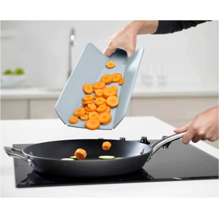 Набор из 2х разделочных досок 26x21см Chop2Pot Plus Small голубой - 981003 Joseph Joseph детальная картинка 