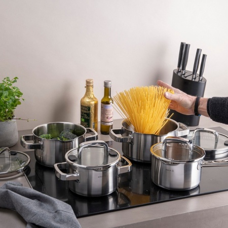 Набор посуды Juvia – 4 предмета – 3 кастрюли и сотейник детальная картинка 