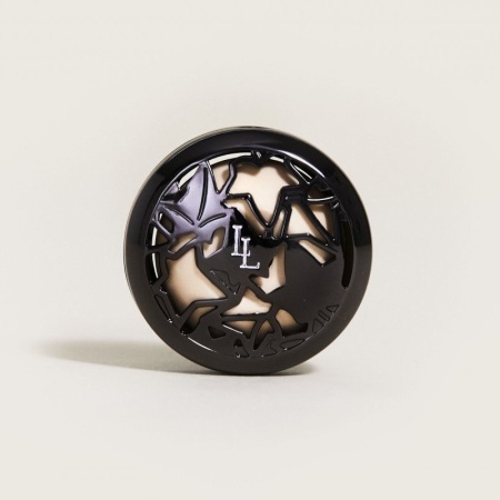 Автомобильный аромадиффузор-клипса «‎Лолита Лемпика» черный детальная картинка 