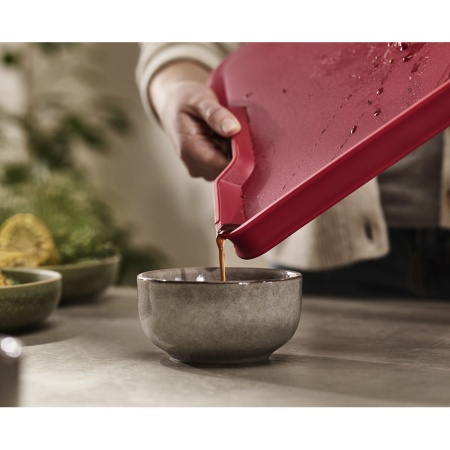 Доска разделочная Cut&Carve Plus 41x29см Large красная - 60207 Joseph Joseph детальная картинка 