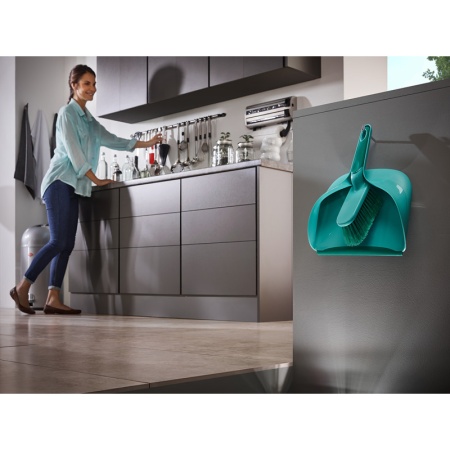 Щетка-сметка с совком детальная картинка 