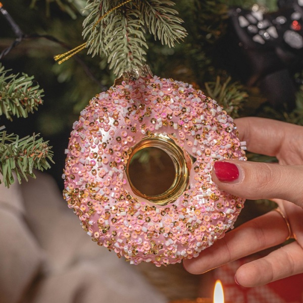 Фото Новогоднее украшение из стекла Vondels "Розовый пончик с позолотой" 11см