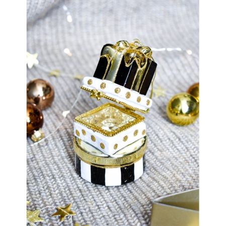 Новогоднее украшение из стекла Vondels "Черно-белые подарочные коробки" 9см детальная картинка 