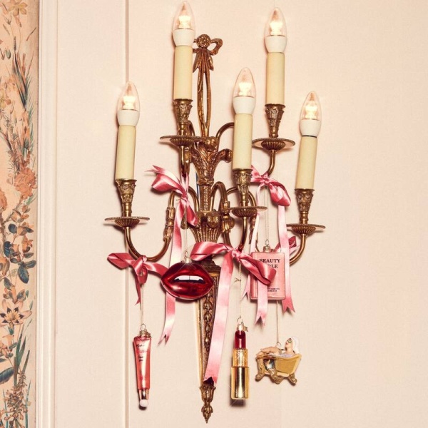 Фото Новогоднее украшение из стекла Vondels "Женщина в блестящей ванне" 6см