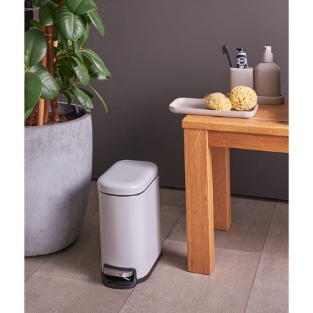 Ведро мусорное с педалью 5л светло-серое детальная картинка 
