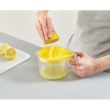 Набор из кувшина 2.5л, мерной чаши 0.47л и соковыжималки Nest Trio 3-в-1 - 40110 Joseph Joseph детальная картинка 
