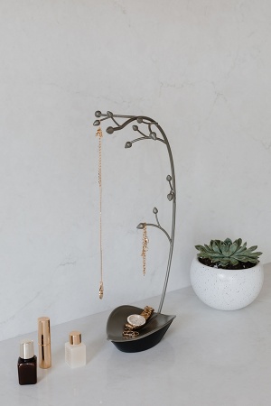 Держатель украшений Orchid серый детальная картинка 