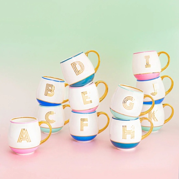 Фото Кружка Library золотая буква «O» (мятного цвета)