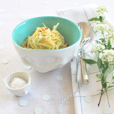 Чаша 500мл Tassen Happy белая-изумрудная детальная картинка 