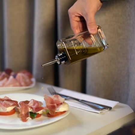 Емкость для масла с гейзером 250мл детальная картинка 