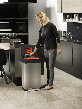 Контейнер для мусора с прессом Titan - 30030 Joseph Joseph детальная картинка 