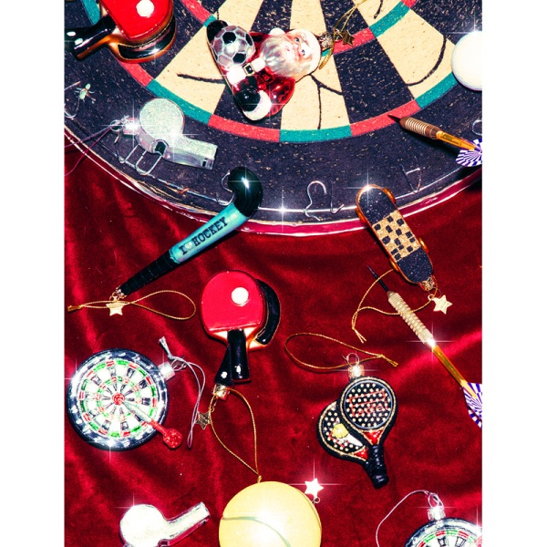 Фото Новогоднее украшение из стекла Vondels "Санта Клаус с футбольным мячом" 8.5см