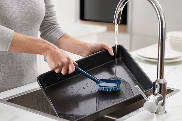 Фото Щетка для мытья посуды CleanTech с запасной насадкой синяя - 85157 Joseph Joseph